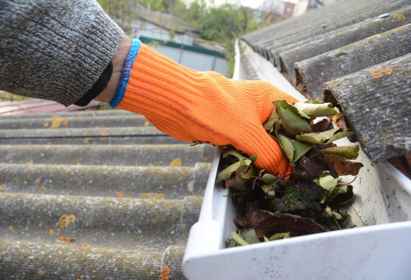 Gutter Leaves Removal in Westchester County, NY